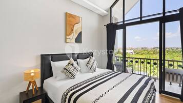 Villa, 3 chambres, vue piscine | Bureau, espace de travail pour ordinateur portable
