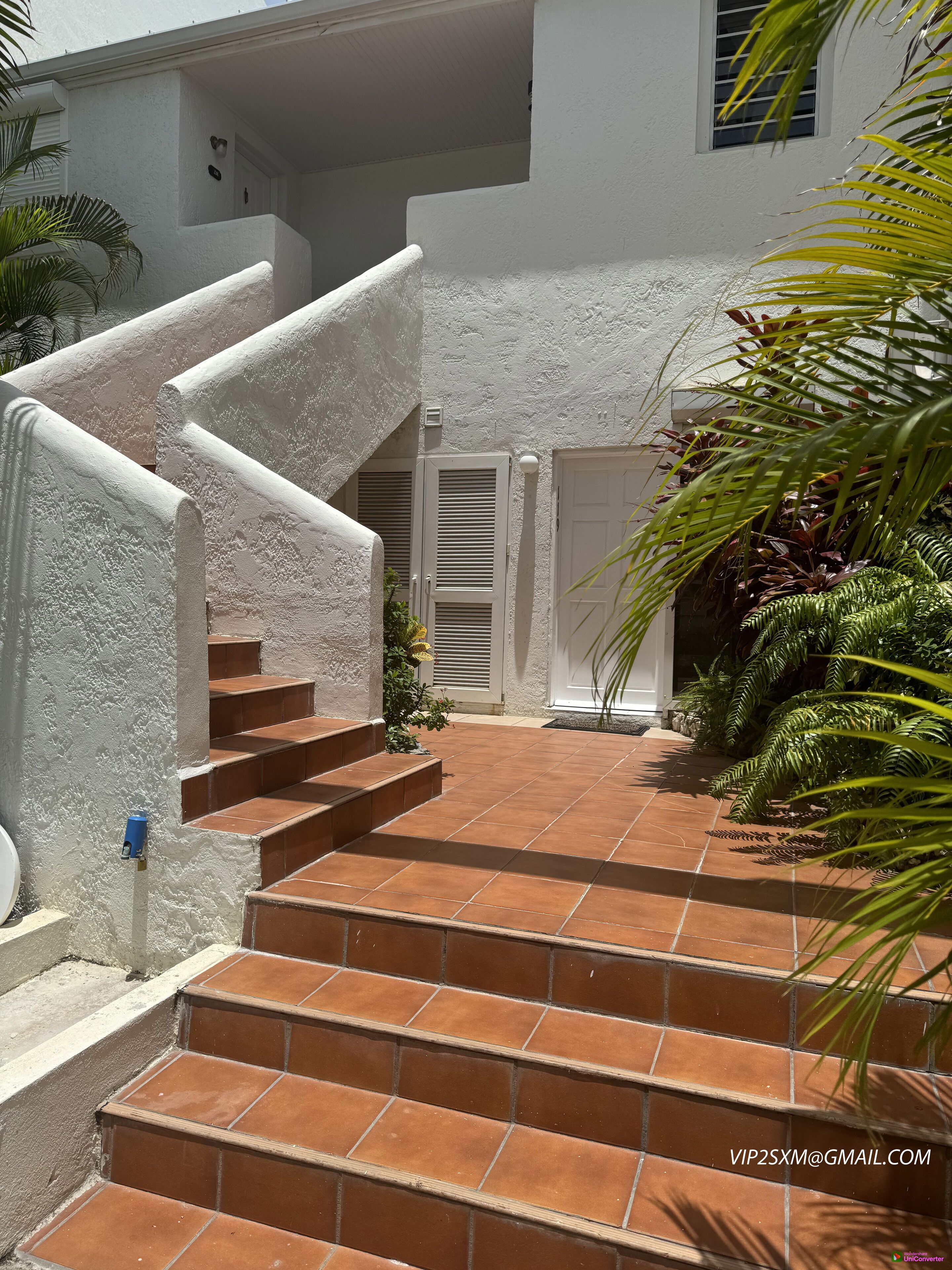 تفاصيل الفندق من الخارج