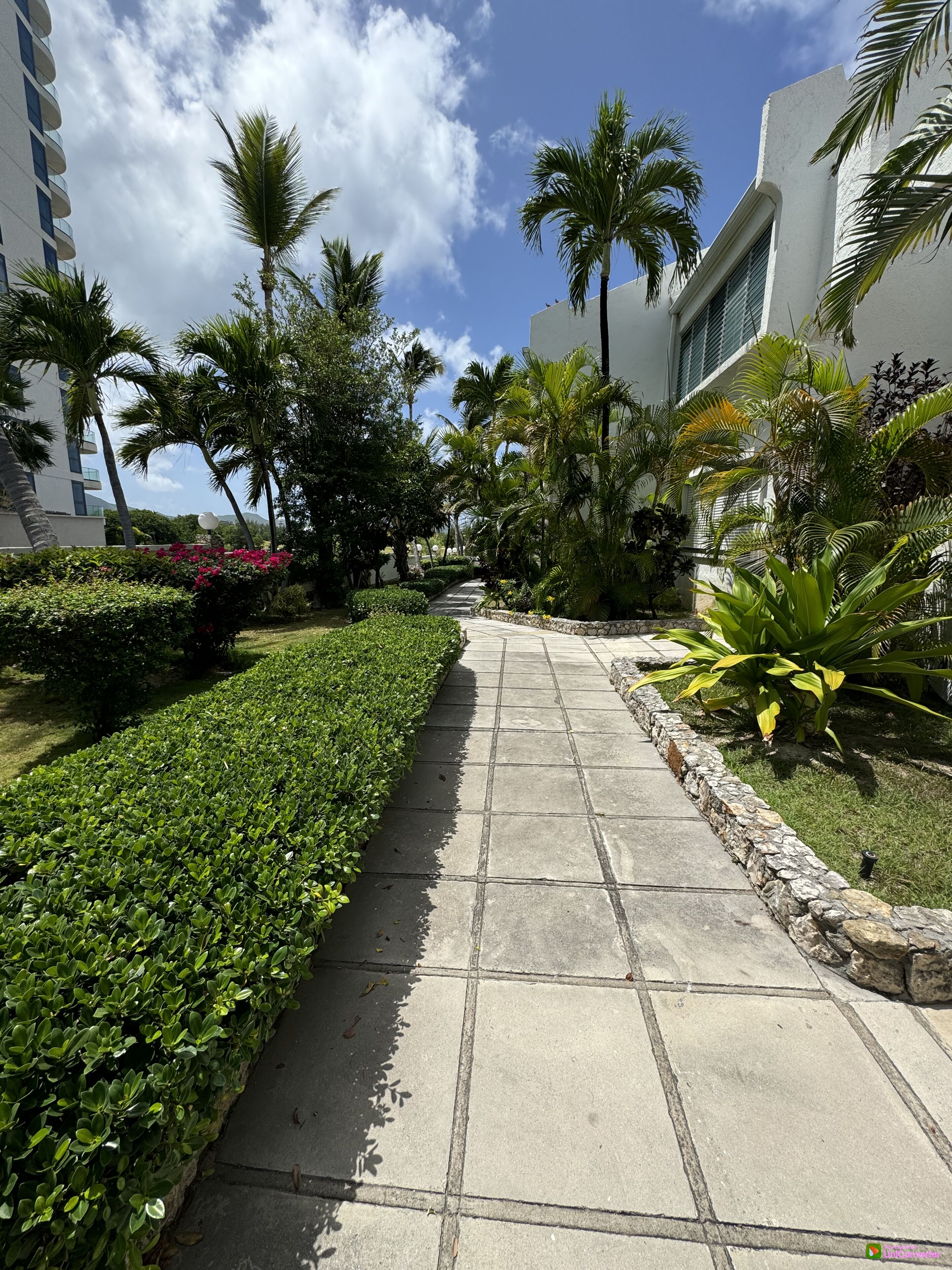 المنطقة المحيطة بالمنشأة