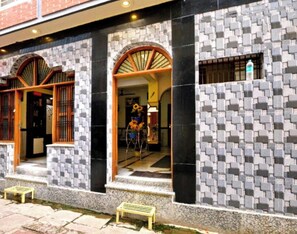 Exterior - Hotel Temple City Guest House  (Varanasi)
