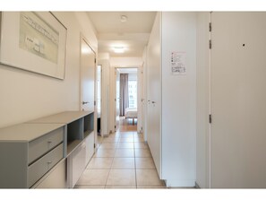 2 bedrooms, Internet