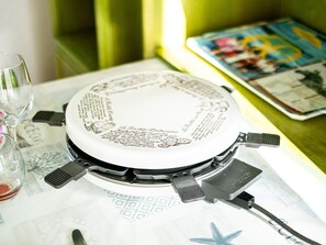 Unclassified image, 5 of 20, button