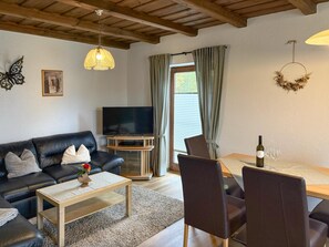 TV - Holiday Home on a Farm in the Bavarian Forest (Viechtach)