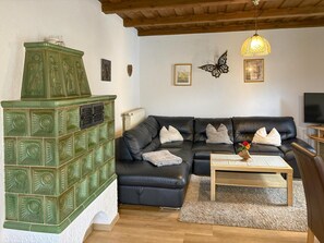 TV - Holiday Home on a Farm in the Bavarian Forest (Viechtach)