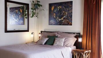 1 chambre, fer et planche Ă repasser, Wi-Fi, draps fournis