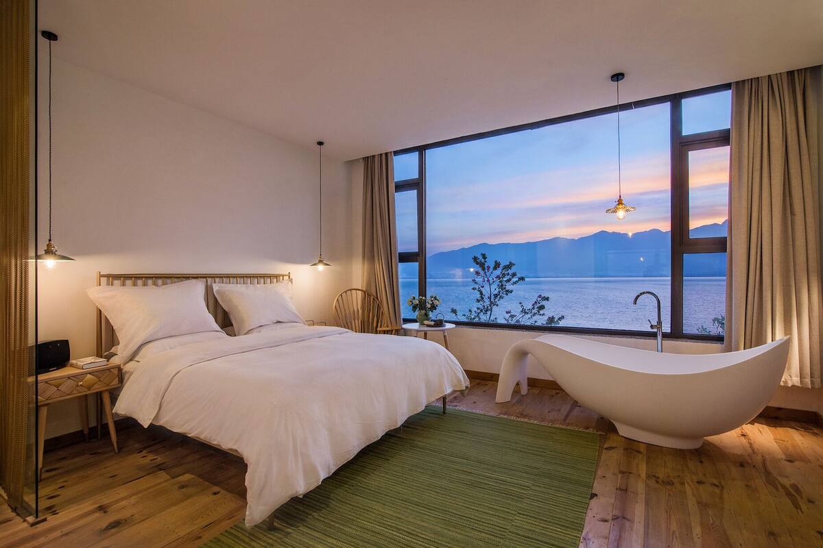 Comfort Double Room, Lake View | Desk, laptop workspace, free WiFi