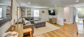 Beach Days & Dtwn Charm! Cape Charles Cottage