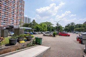 Front of property - Tamastu Blue Sapphire Apartel Cakung (Jakarta)