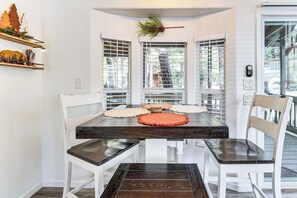 Dining - Pet-Friendly Show Low Cabin w/ Trail Access! (Show Low)