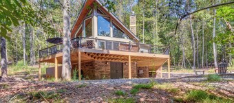 Secluded Lake Lanier Cabin w/ Game Area