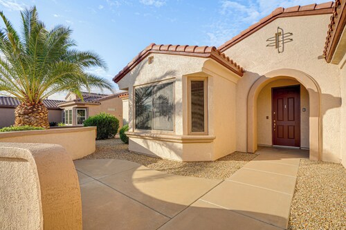 Golf Getaway! Surprise Gem w/ Covered Patio