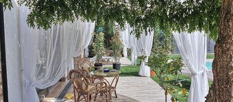 Villa Bacio: An elegant and welcoming two-story villa situated at a short distance from the Adige river, with Free WI-FI.