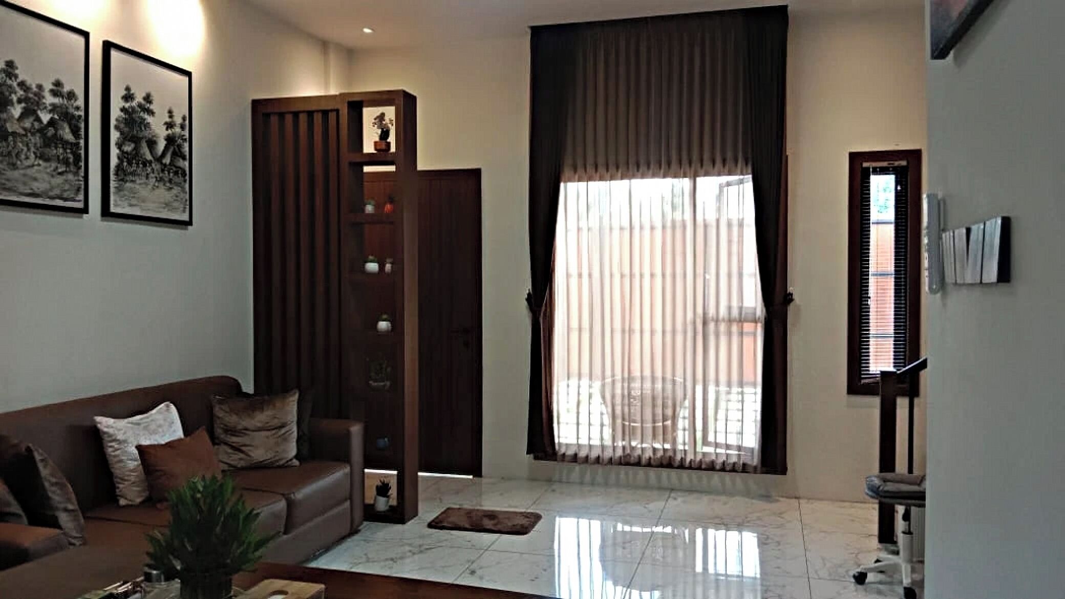 المنشأة من الداخل