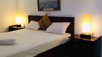 ダブルルーム プールビュー | デスク、ノートパソコン用作業スペース、WiFi (無料)