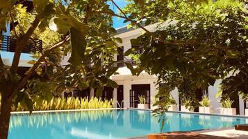 15 piscines extérieures