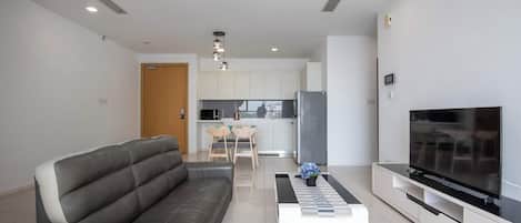 Apartment (2 Bedrooms) | Front of property