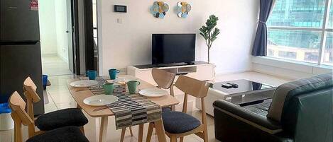 Apartment (2 Bedrooms) | Front of property