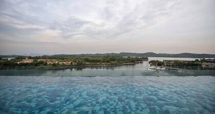 3BR Somerset Apt 2 TVs With Harbour View, Legoland