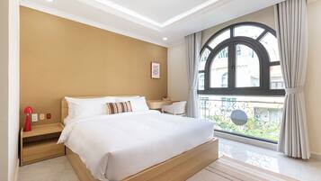Standard Double Room | Laptop workspace, blackout drapes, soundproofing, free WiFi