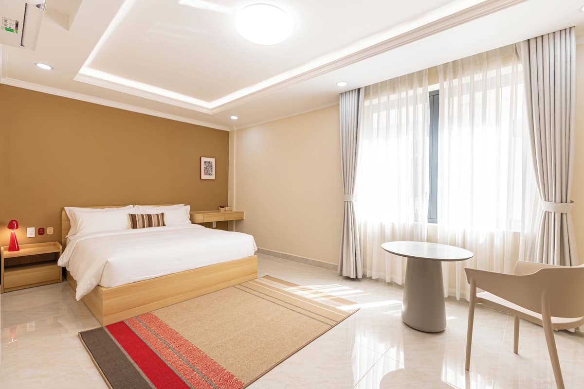 Kahden hengen superior-huone, kaupunkinäköala | Kannettavalle tietokoneelle sopiva työtila, ilmainen Wi-Fi