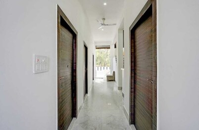 河景酒店及餐厅  