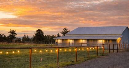 Stable House INN - Charming Country Retreat in Redmond with Hot Tub
