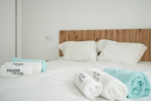 3 bedrooms, iron/ironing board, free WiFi, bed sheets - La Casita Fuengirola - Charming 3 bed ground floor (Fuengirola)