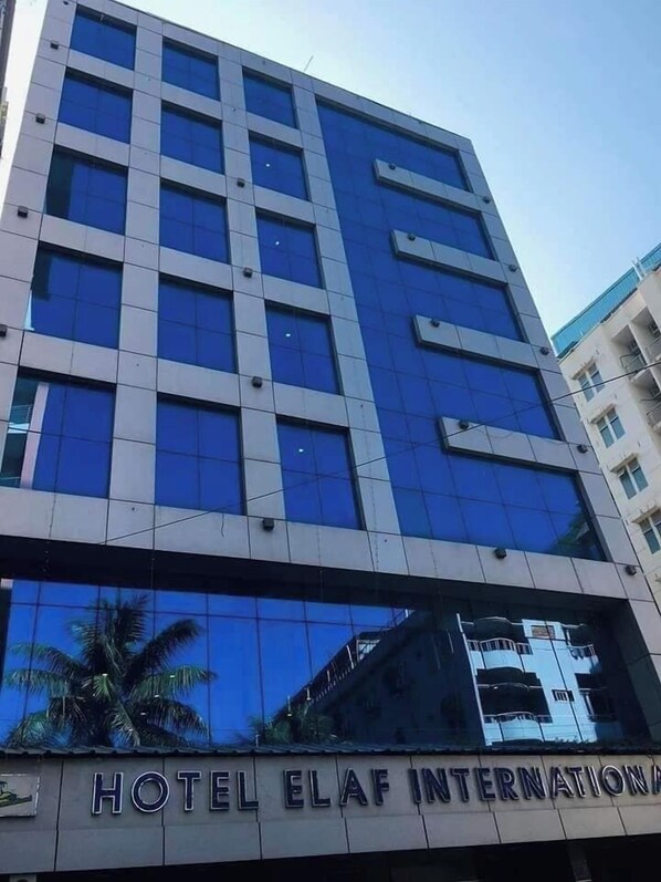 Mặt tiền nơi lưu trú