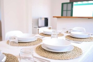 تناول الطعام