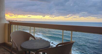 Midpoint sea view - families only