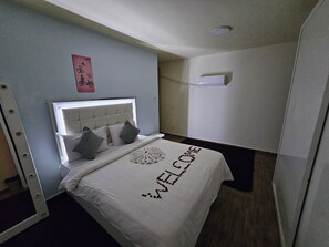 Iron/ironing board, WiFi - Midpoint sea view - families only (Alexandria)