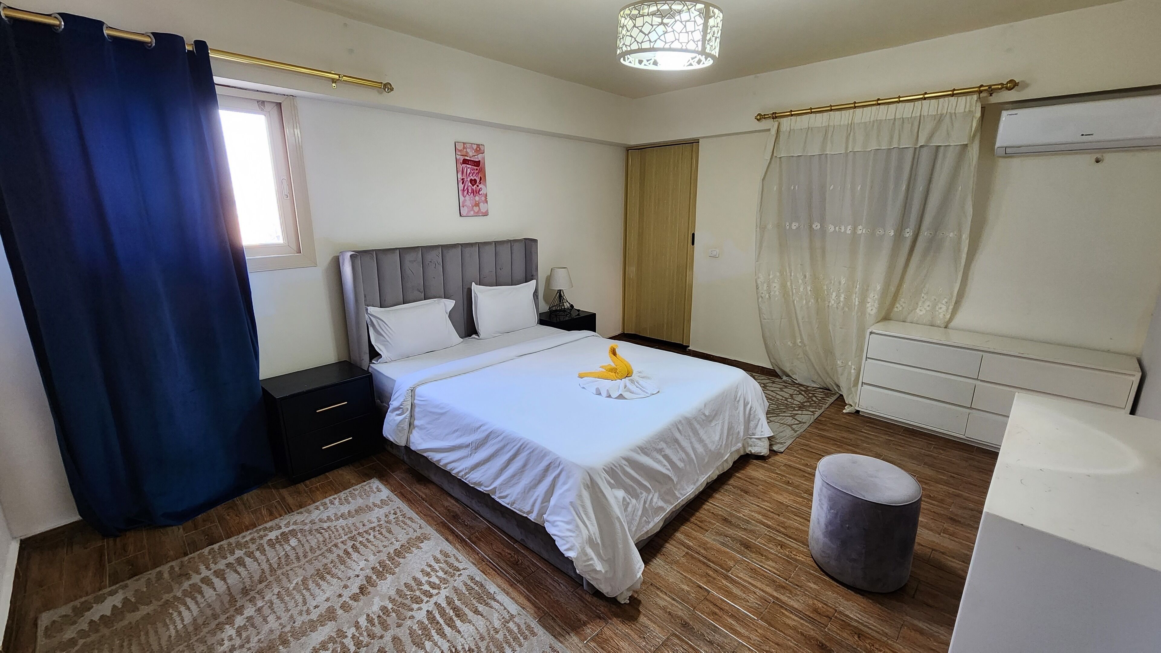 4 chambres, fer et planche à repasser, Wi-Fi