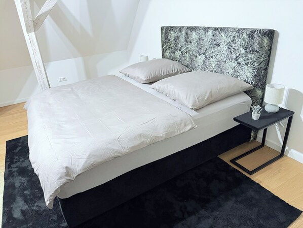 2 Schlafzimmer, Bügeleisen/Bügelbrett, WLAN, Bettwäsche