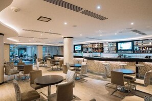 Bar (on property) - Best Western Plus Addis Ababa (Addis Ababa)