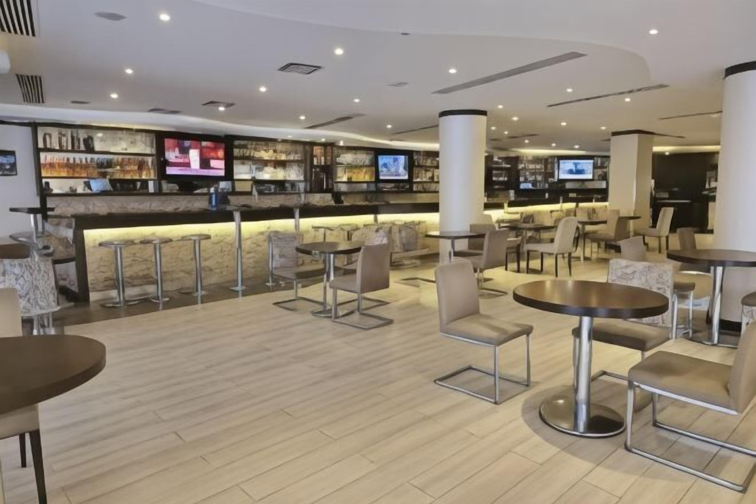 酒吧（店内）