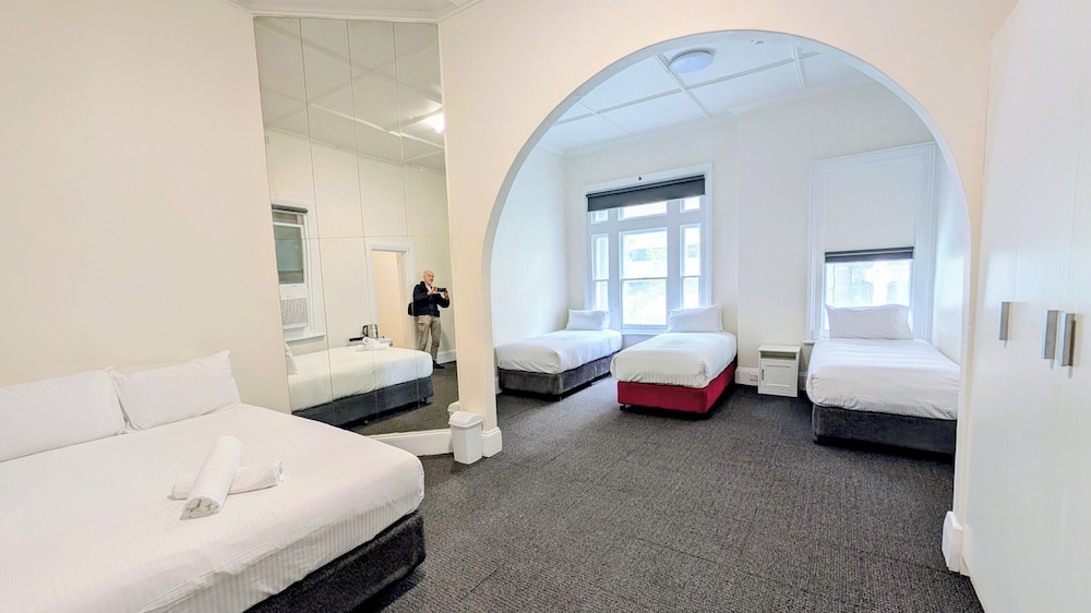 Ambassadors Hotel by null