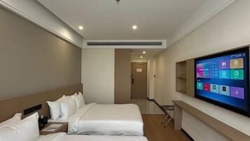 Deluxe Twin - 2 Queen Beds | Zimmersafe, Bügeleisen/Bügelbrett, kostenloses WLAN