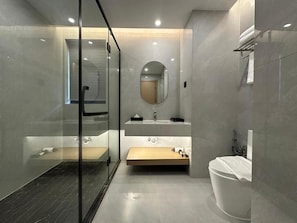 Deluxe King Room | Bathroom | Slippers - The MAJULAN Hotel (Kota Kinabalu)