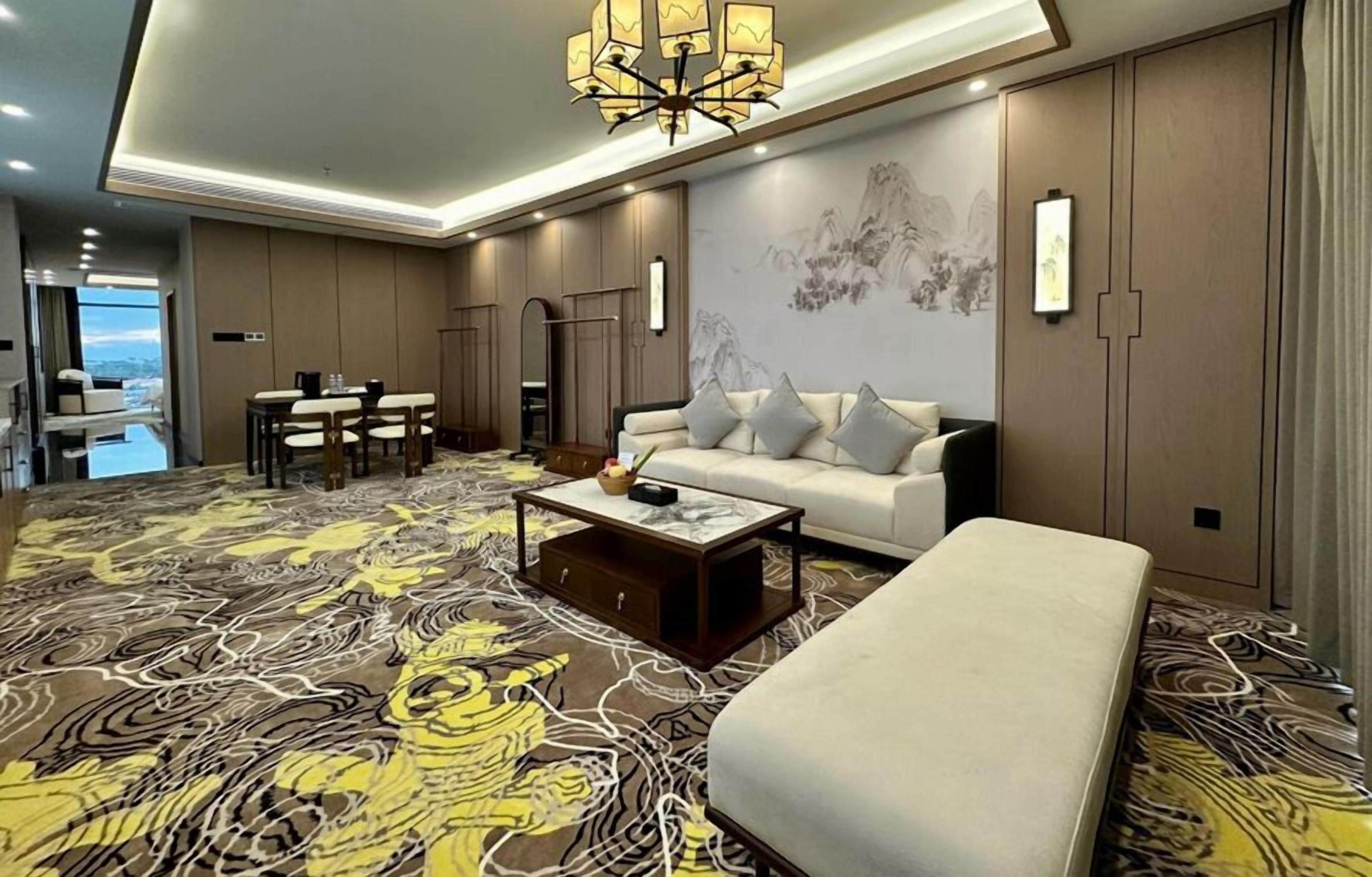 The MAJULAN Suite | 起居區