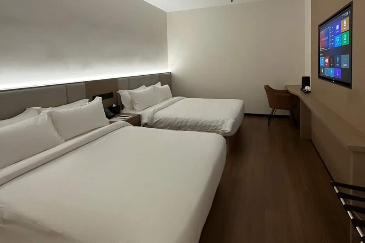 In-room safe, iron/ironing board, free WiFi