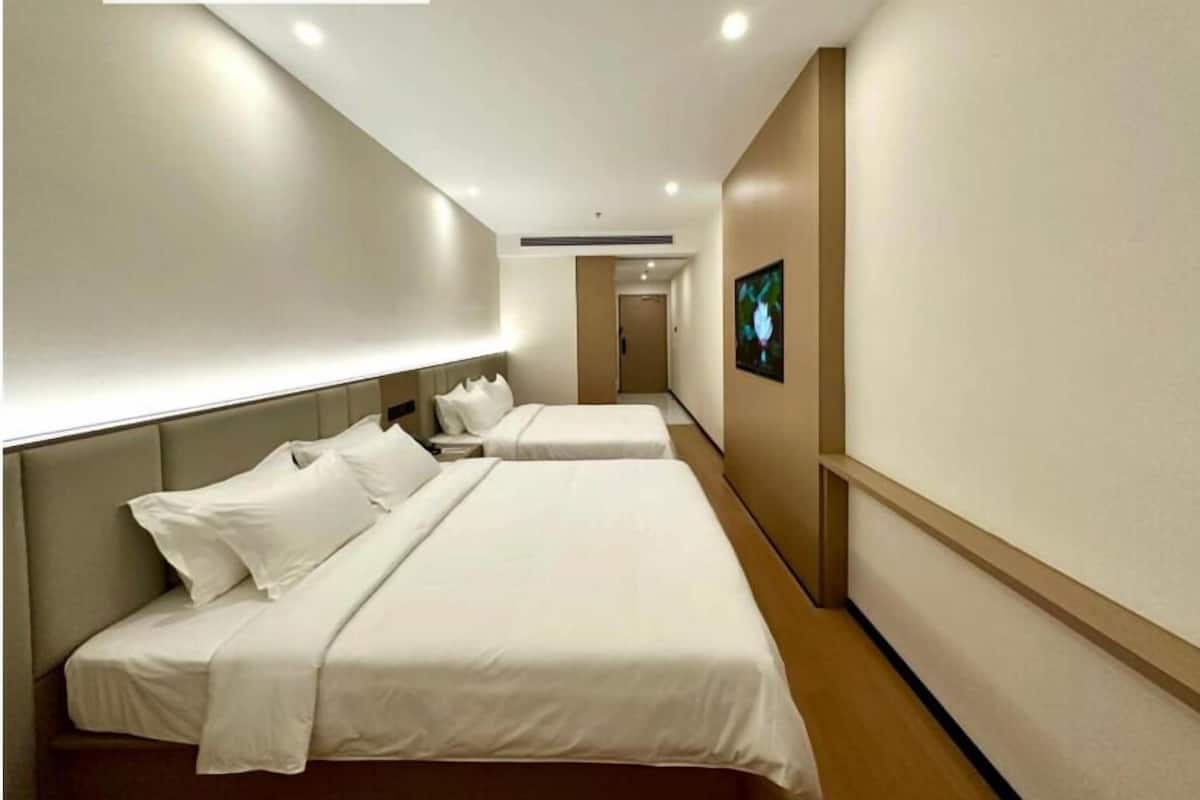 Superior Room - 2 King Bed no window | In-room safe, iron/ironing board, free WiFi