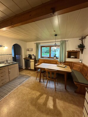 تناول الطعام