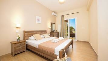 Apartment, 2 Bedrooms, Balcony | Minibar, free WiFi, bed sheets