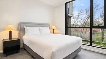 2 bedrooms, WiFi, bed sheets, wheelchair access