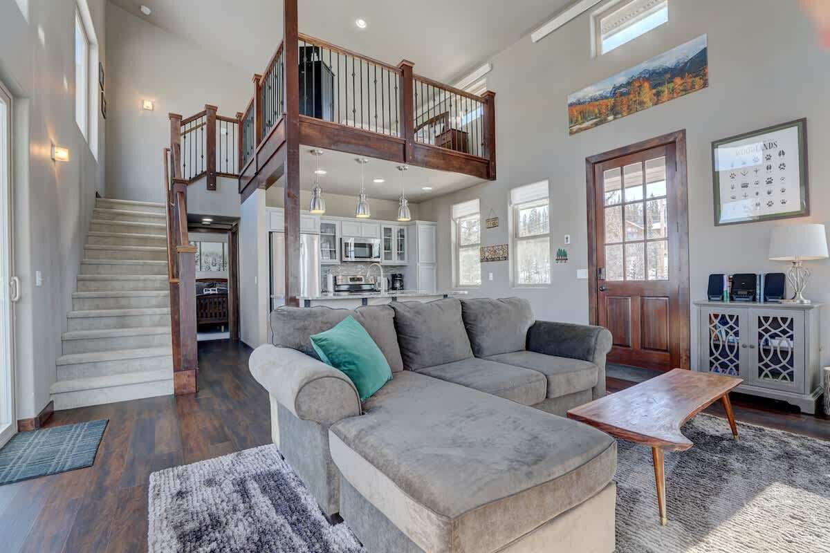 TV, fireplace, DVD player, offices