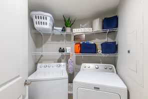 Kondominium Khas, 3 kamar tidur, balkon, pemandangan pantai | Laundry