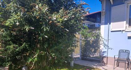 Maravillosa casa de vacaciones privada para 10 personas con TV, terraza y mascotas permitida