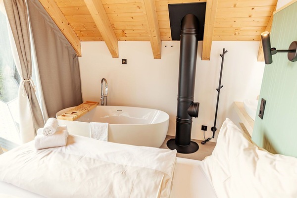Holz, Interior Design, Möbel, Flooring, Fussboden, Beleuchtung, Zimmer, Schlafzimmer, Holzbeize, Bett