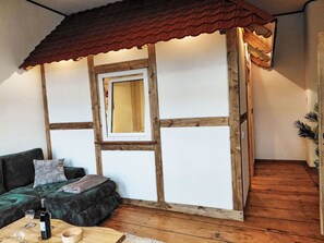 Interior - Beautiful apartment for 4 people with WIFI, TV, pets allowed and panoramic view (Schieder-schwalenberg)