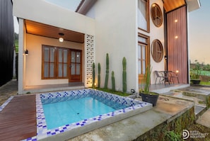 Outdoor pool - Umacabana 2 (Dieng Kulon)